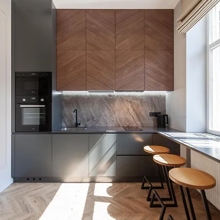 Royal Aparts Multi Lviv Exterior photo