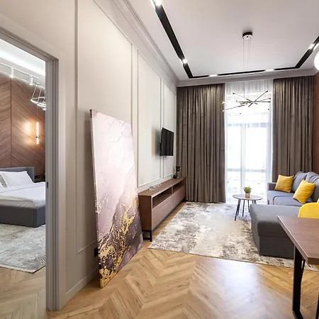 Royal Aparts Multi Lviv Exterior photo