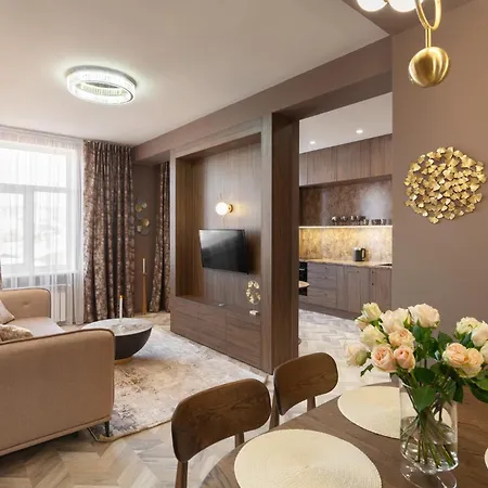 Royal Aparts Multi Lviv Exterior photo