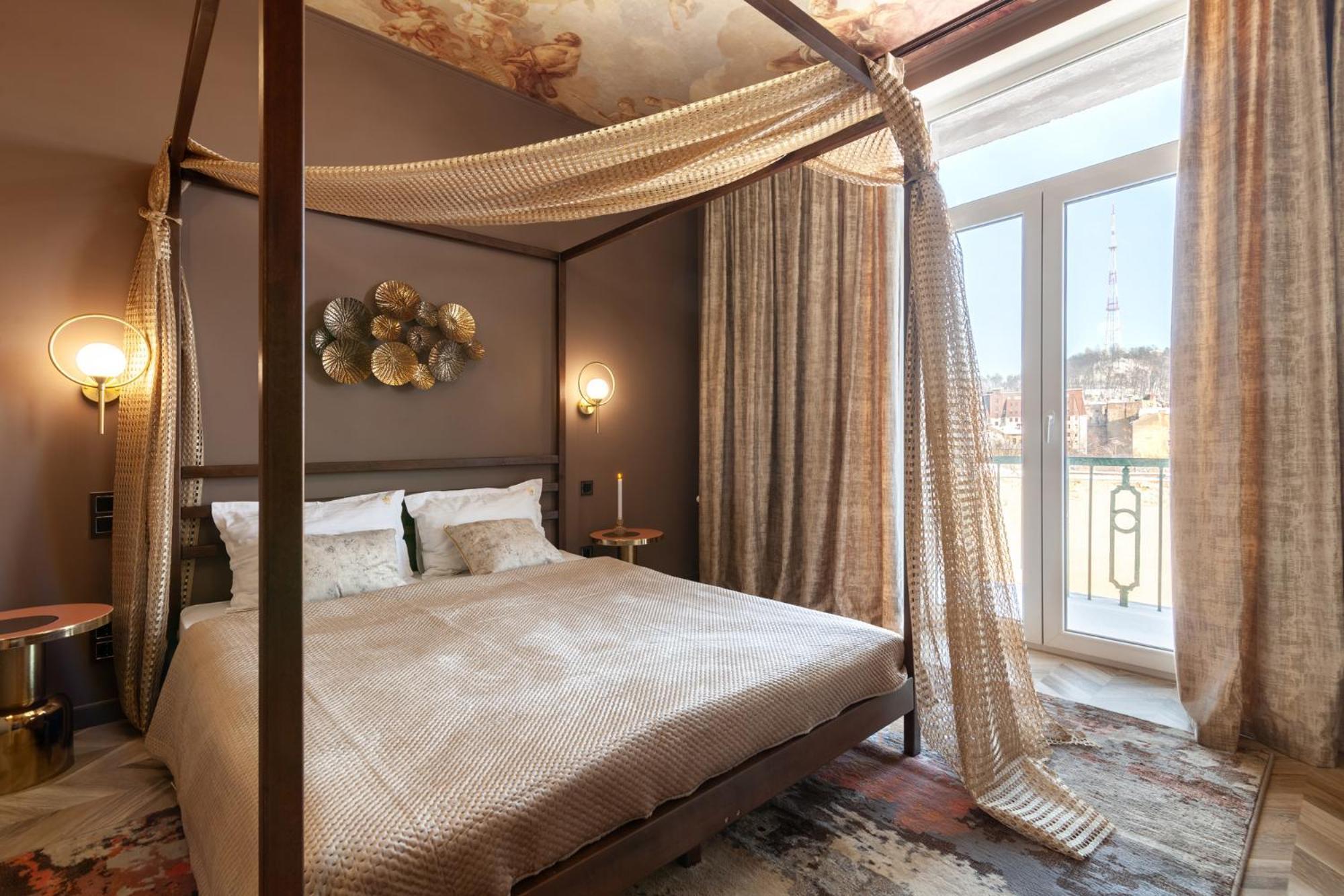Royal Aparts Multi Lviv